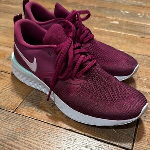 Nike Women's Maroon Running Sneakers